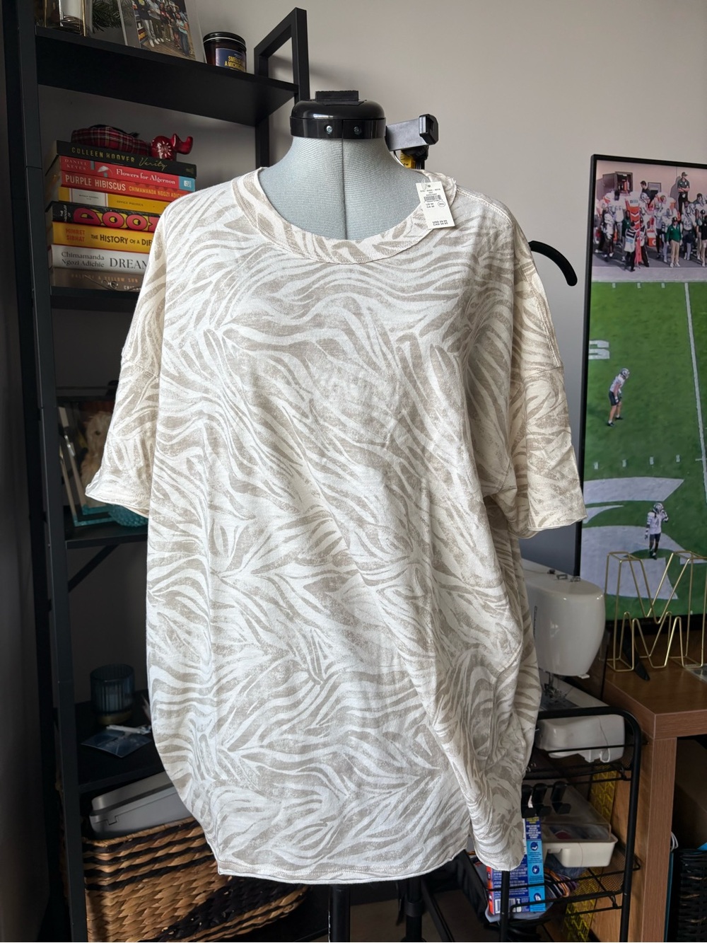 Oversized/Boyfriend Zebra-Print Short Sleeve Top - Cream/Taupe